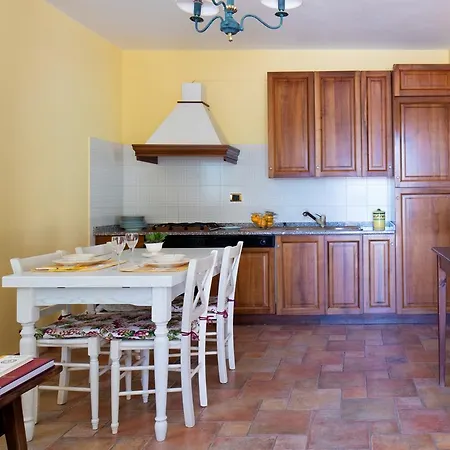 Yellow Apartment Spoleto